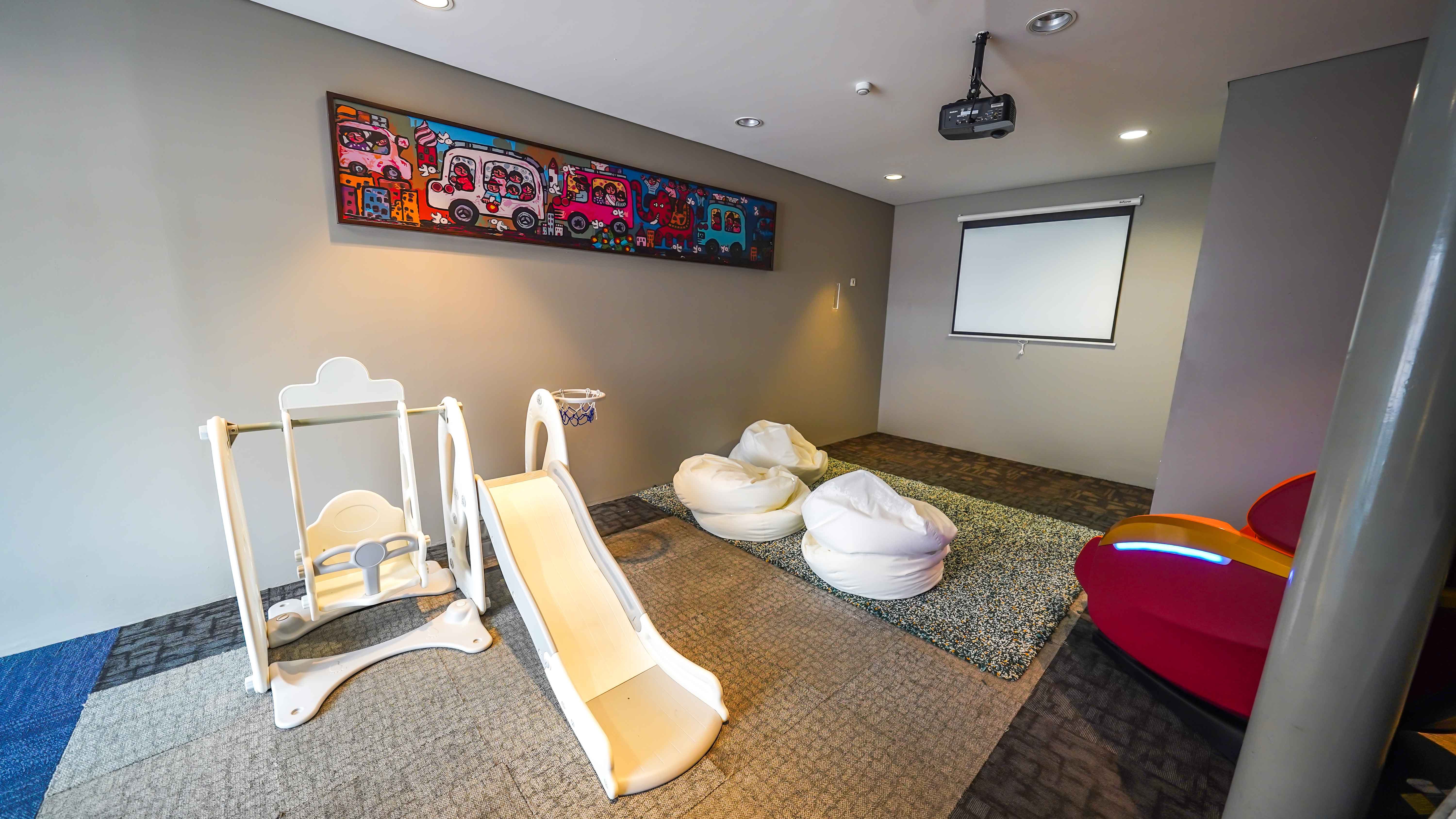 Playroom K8 Xpress 1